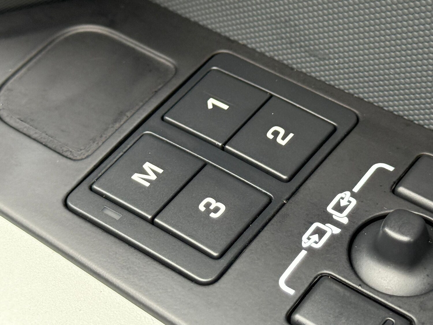 Used Land Rover Defender 2023 for sale - 77497390: Photo 48