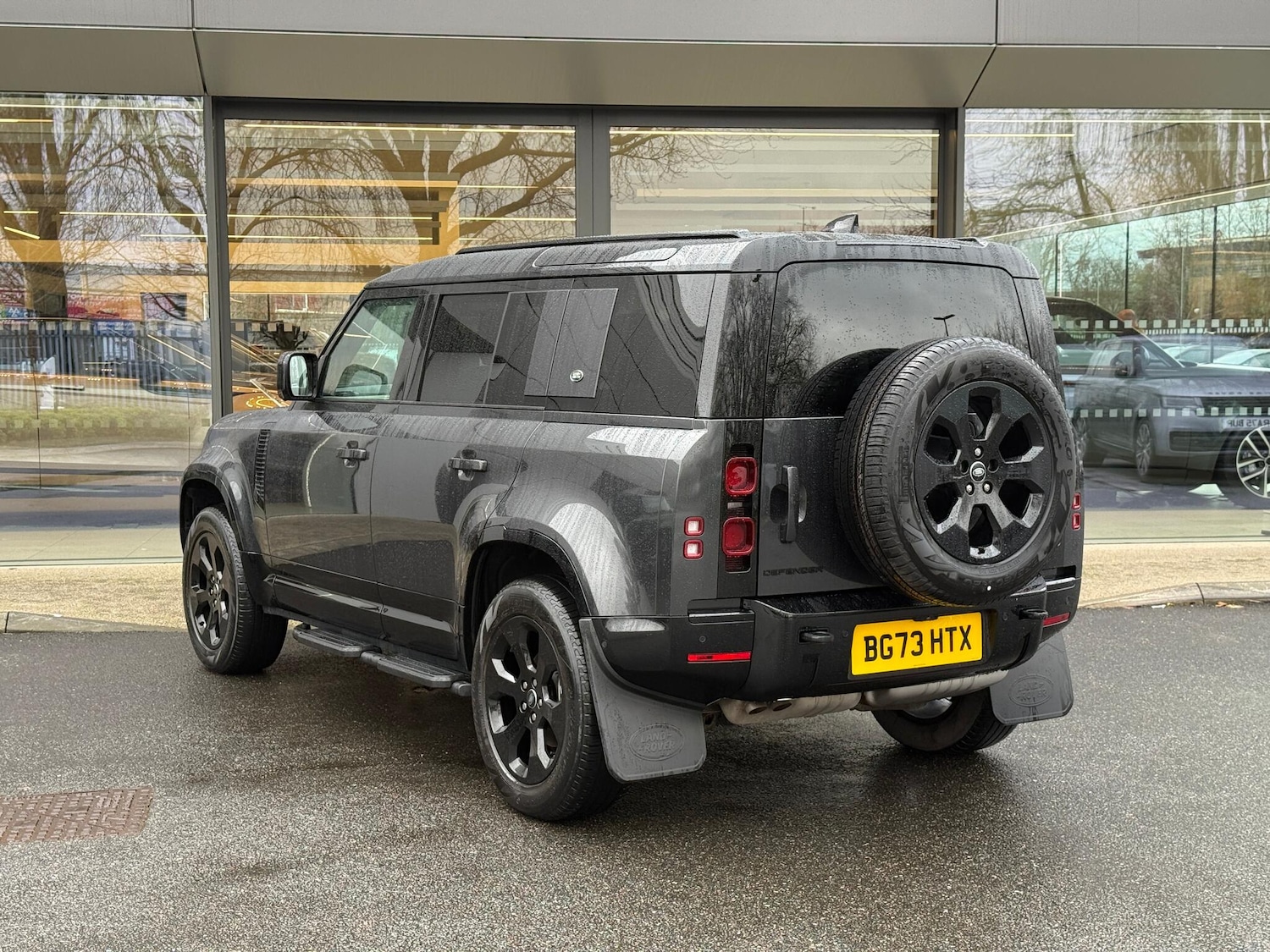 Used Land Rover Defender 2023 for sale - 77497390: Photo 7