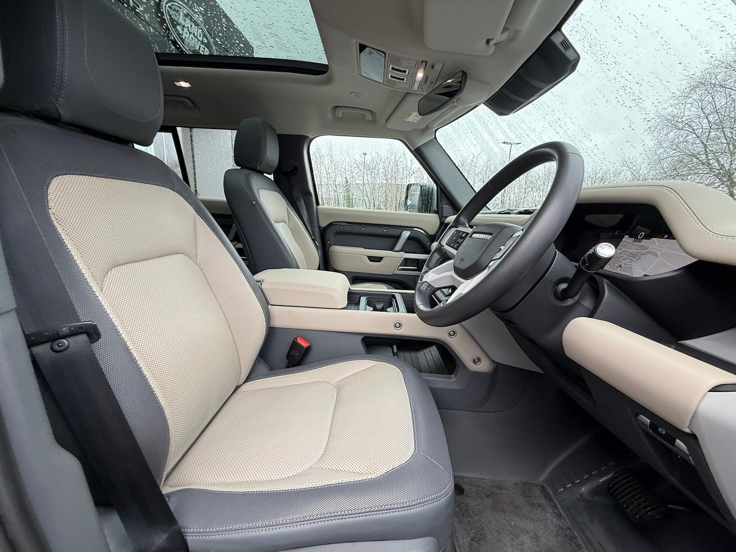 Used Land Rover Defender 2023 for sale - 77497390: Photo 9