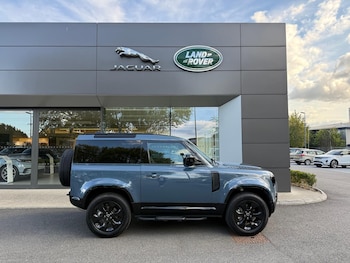 Used Land Rover Defender 90 2025 for sale - 76059757: Photo