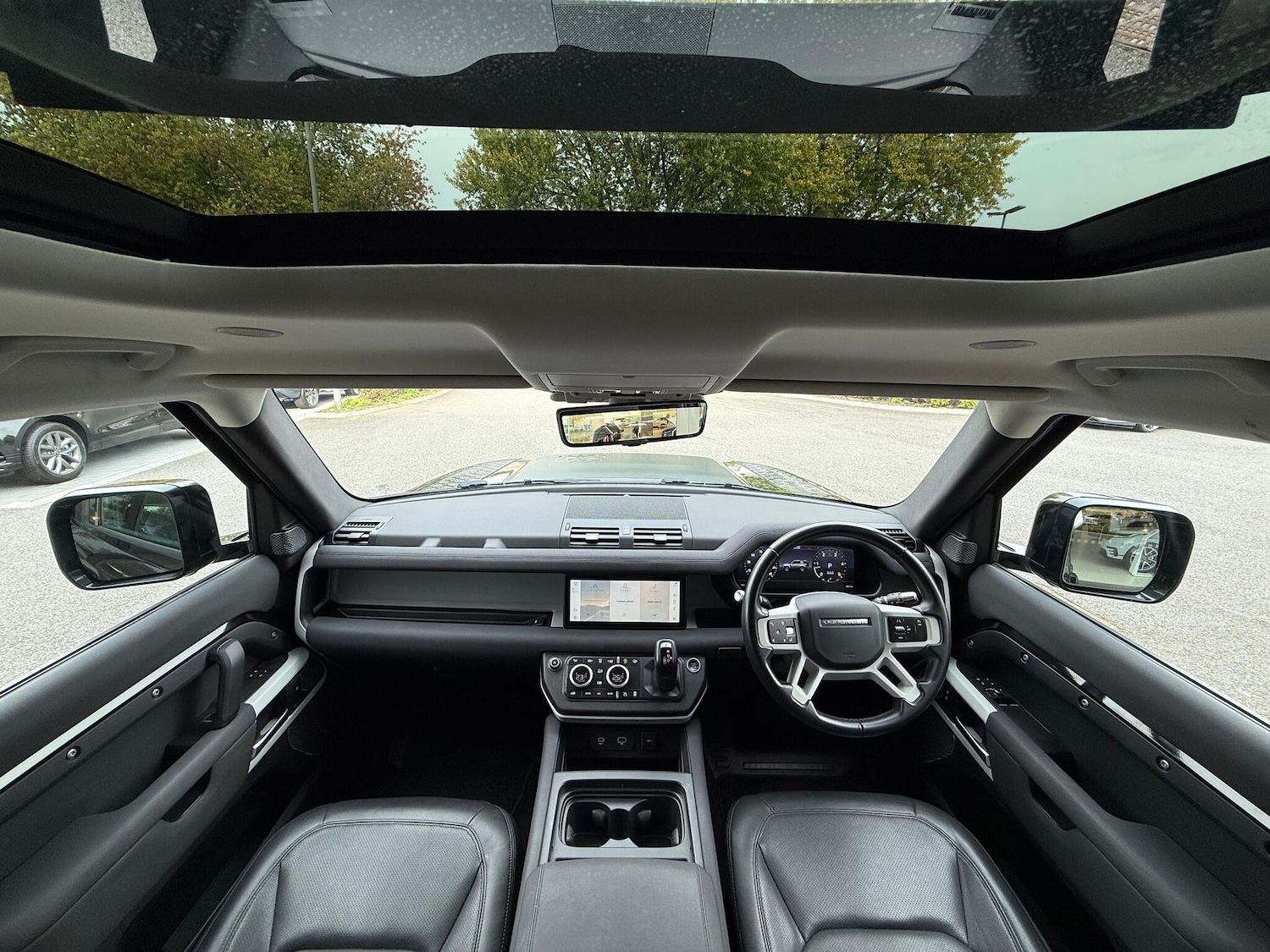 Used Land Rover Defender 90 2021 for sale - 76136026: Photo 3