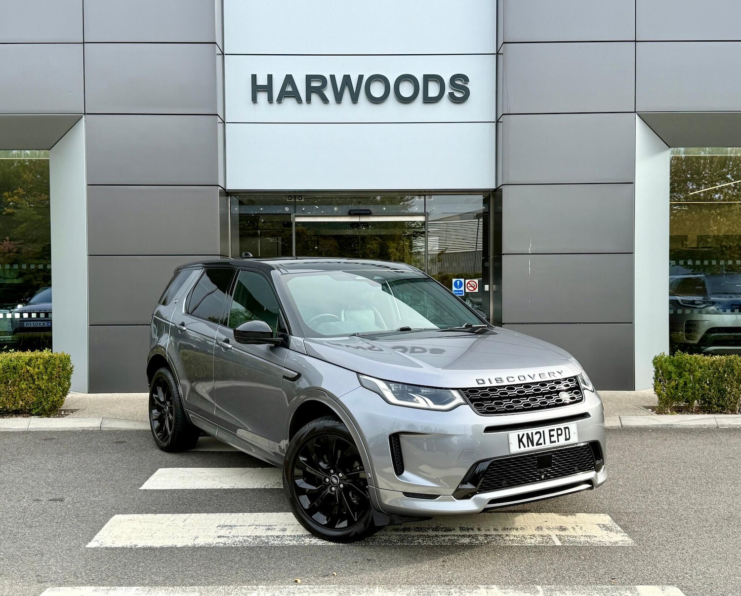 Used Land Rover Discovery Sport 2021 for sale - 76151396: Photo 1