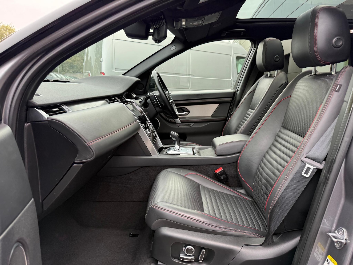 Used Land Rover Discovery Sport 2021 for sale - 76151396: Photo 10