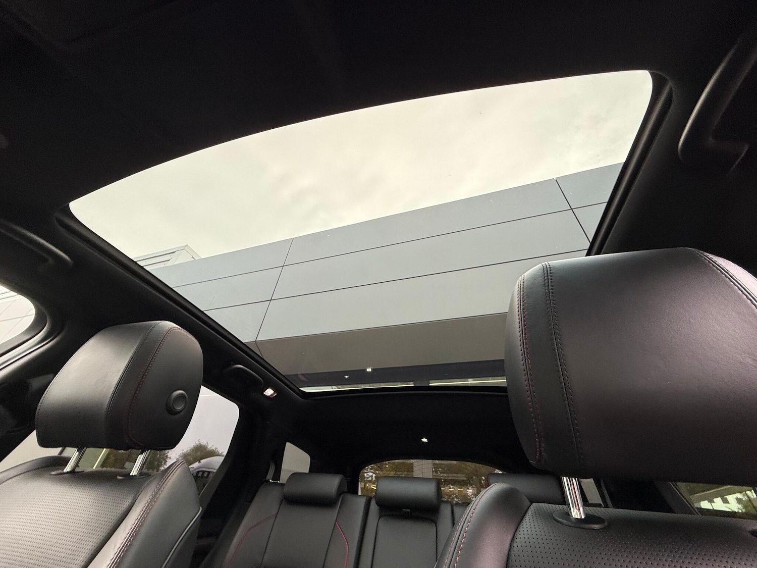 Used Land Rover Discovery Sport 2021 for sale - 76151396: Photo 5