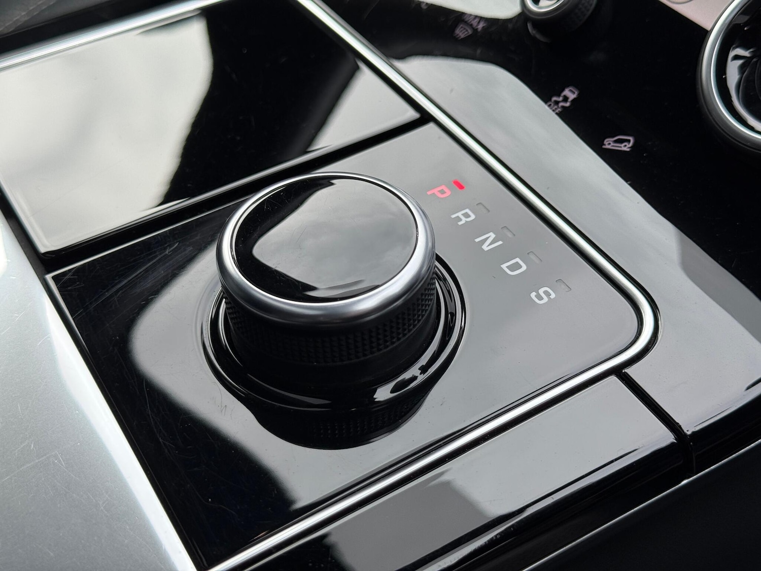 Used Land Rover Range Rover Velar 2019 for sale - 77537769: Photo 17