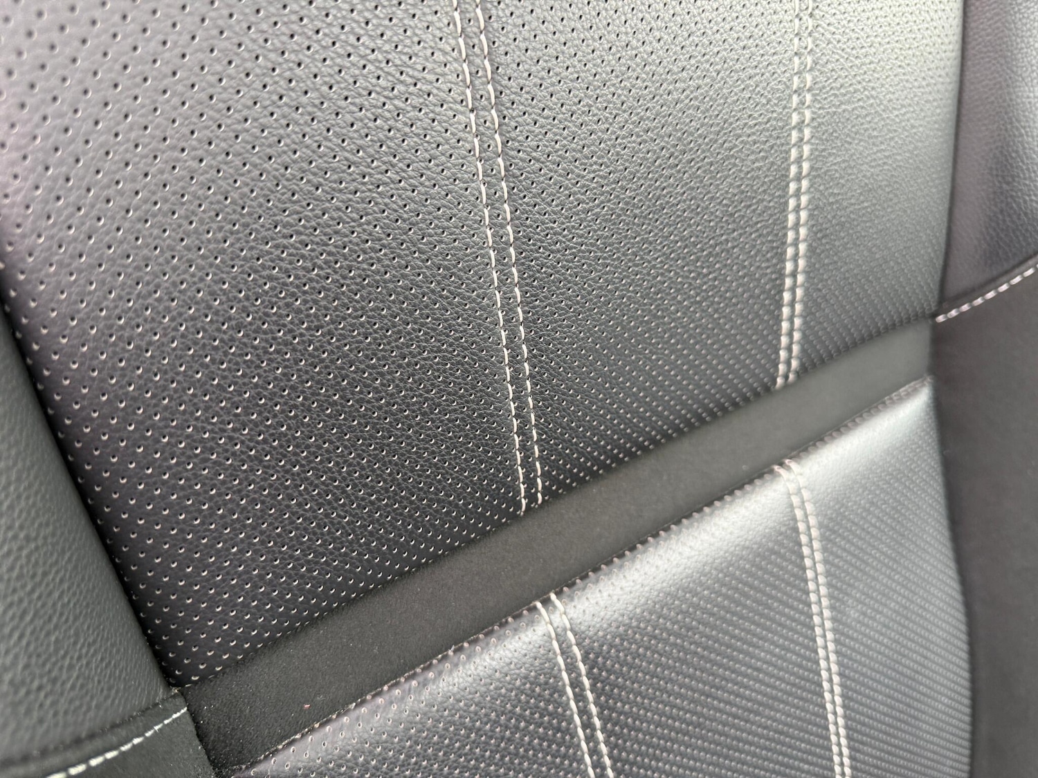 Used Land Rover Range Rover Velar 2019 for sale - 77537769: Photo 30