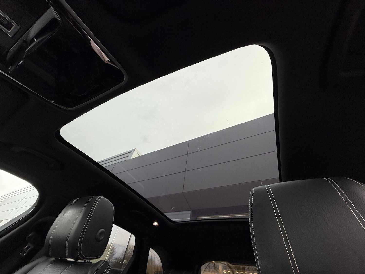 Used Land Rover Range Rover Velar 2019 for sale - 77537769: Photo 5