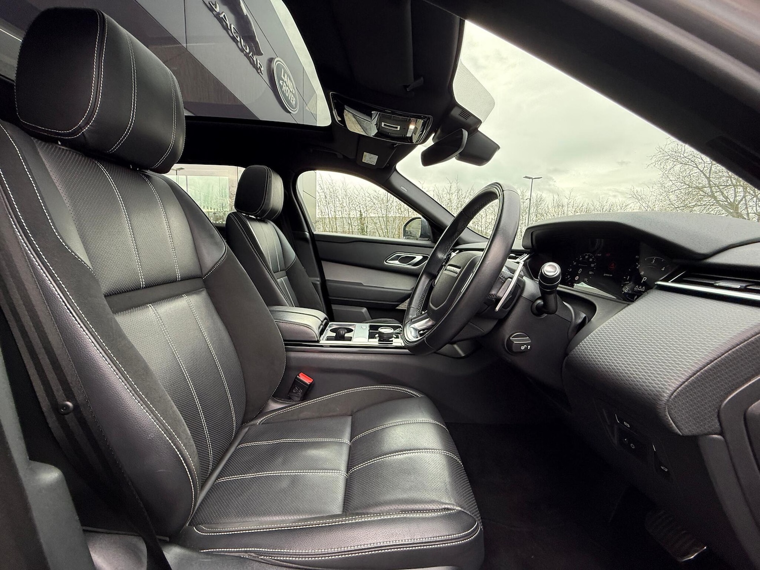 Used Land Rover Range Rover Velar 2019 for sale - 77537769: Photo 9