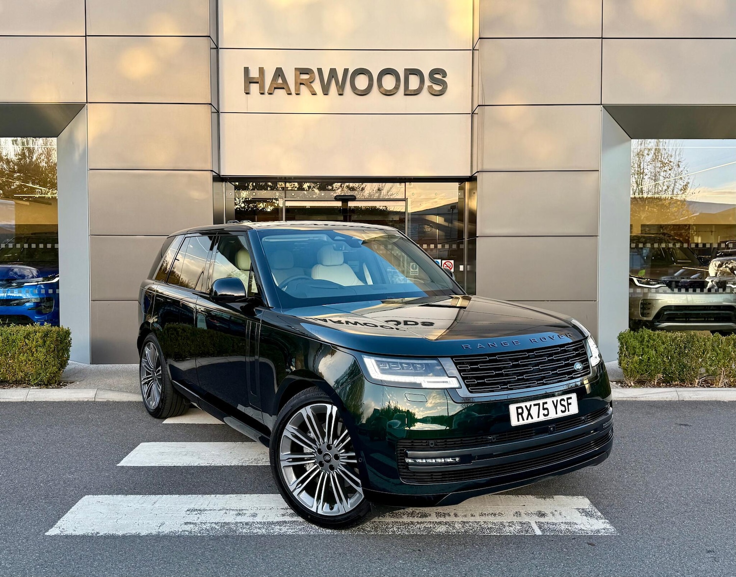 Used Land Rover Range Rover 2025 for sale - 76371590: Photo 1