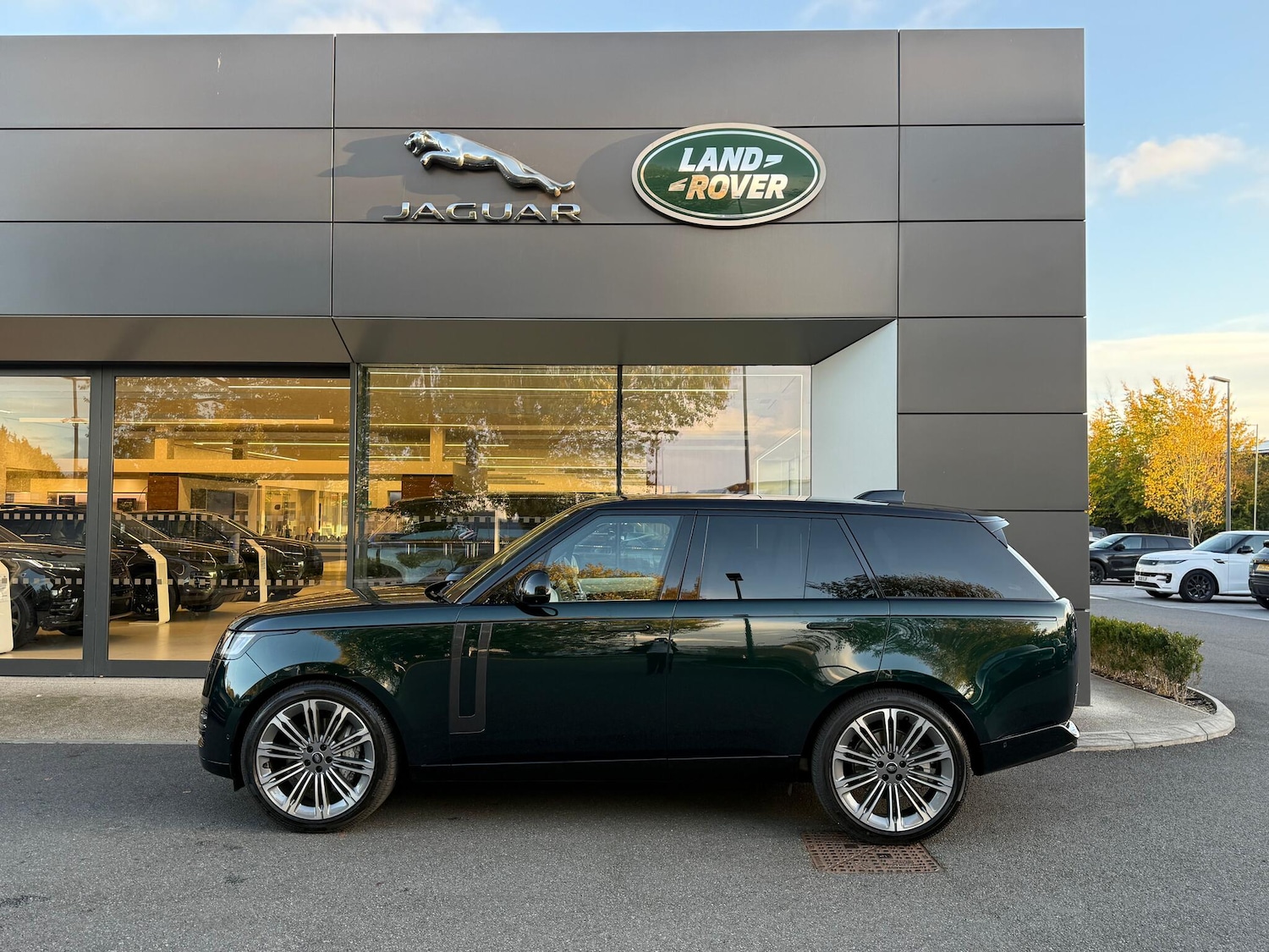 Used Land Rover Range Rover 2025 for sale - 76371590: Photo 27