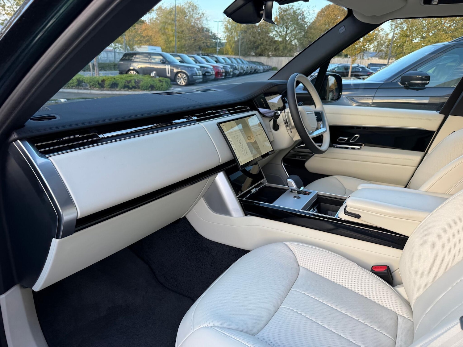 Used Land Rover Range Rover 2025 for sale - 76371590: Photo 48