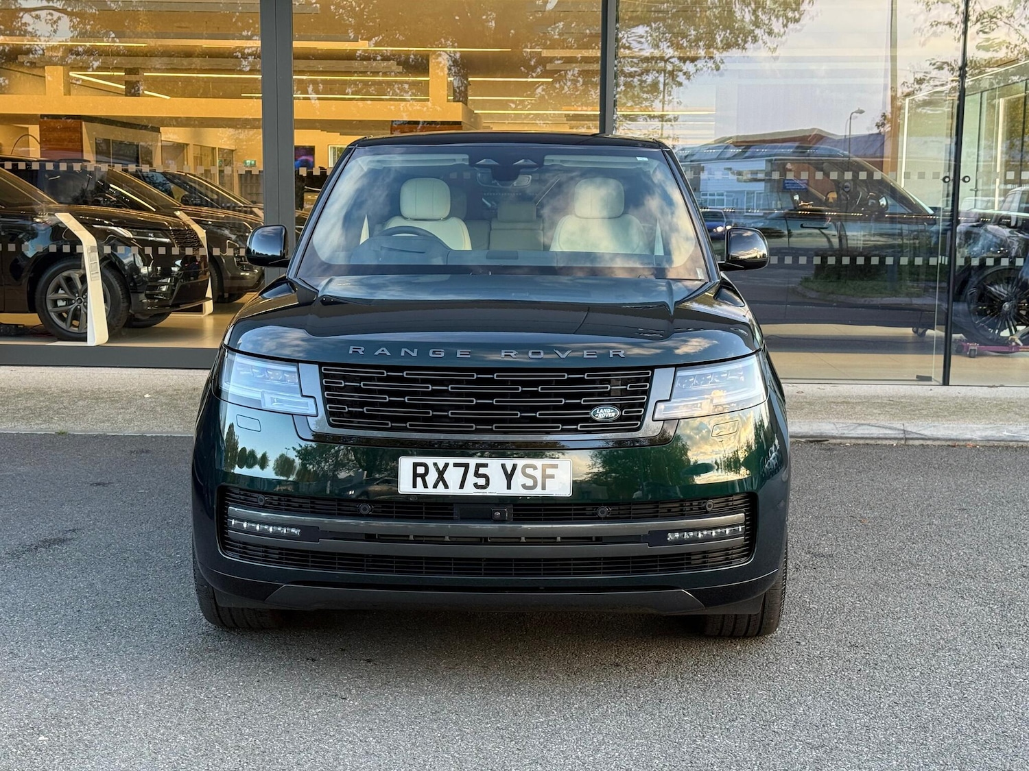 Used Land Rover Range Rover 2025 for sale - 76371590: Photo 6