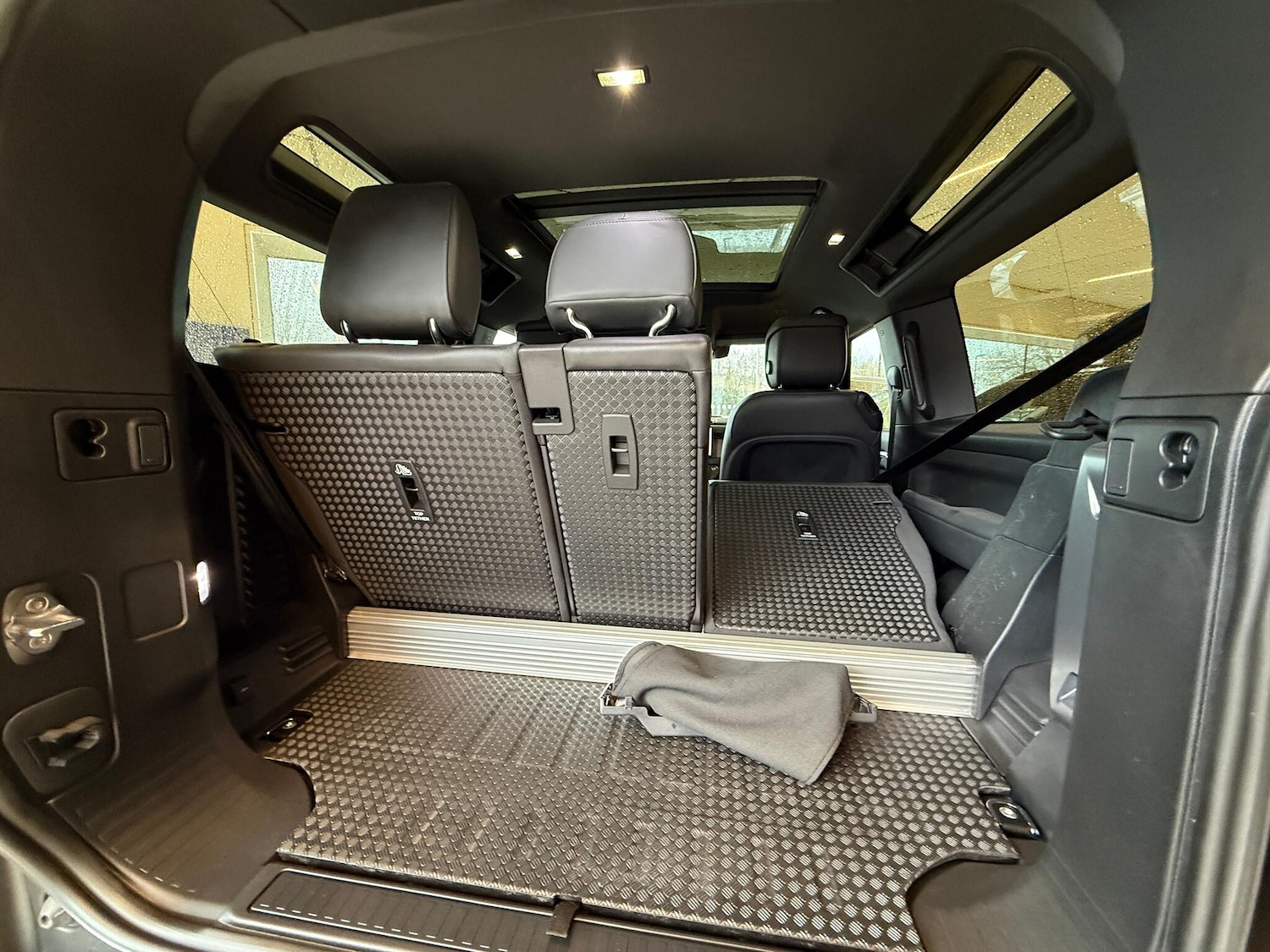 Used Land Rover Defender 90 for sale - 77291278: Photo 34