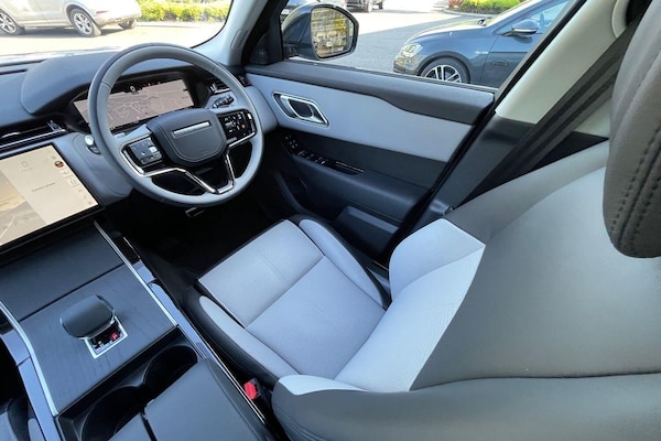 Used Land Rover Range Rover Velar 2025 for sale - 76226279: Photo 14