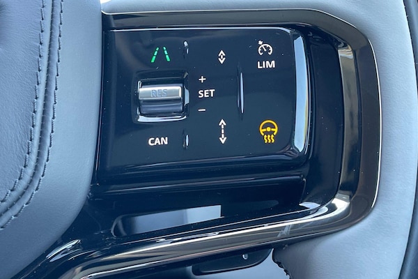 Used Land Rover Range Rover Velar 2025 for sale - 76226279: Photo 28