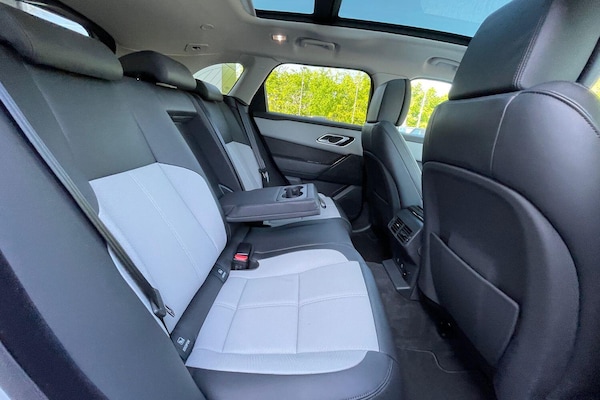 Used Land Rover Range Rover Velar 2025 for sale - 76226279: Photo 42