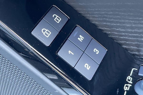 Used Land Rover Range Rover Velar 2025 for sale - 76226279: Photo 54