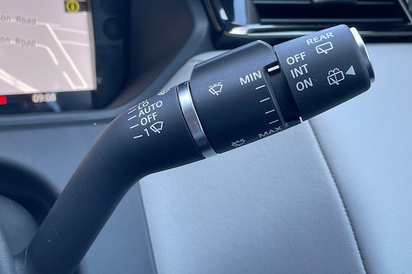 Used Land Rover Range Rover Velar 2025 for sale - 76226279: Photo 60