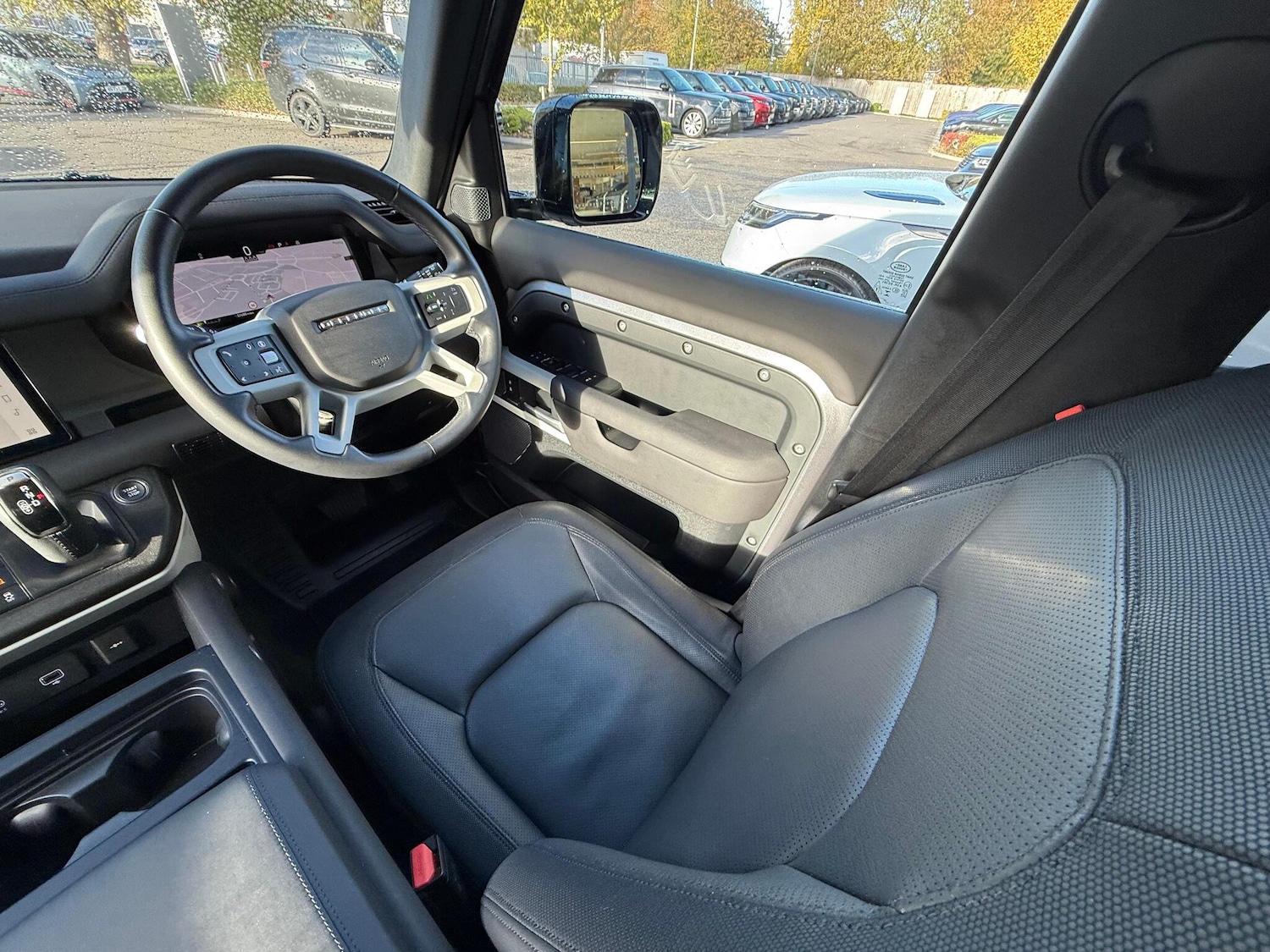 Used Land Rover Defender 110 2023 for sale - 76370679: Photo 13