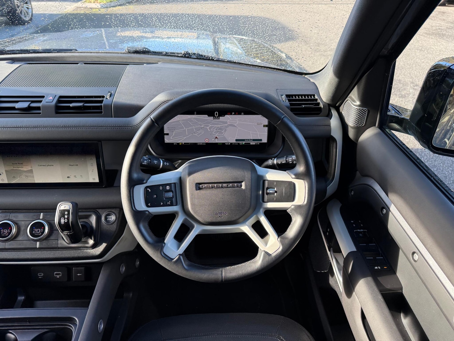 Used Land Rover Defender 110 2023 for sale - 76370679: Photo 14