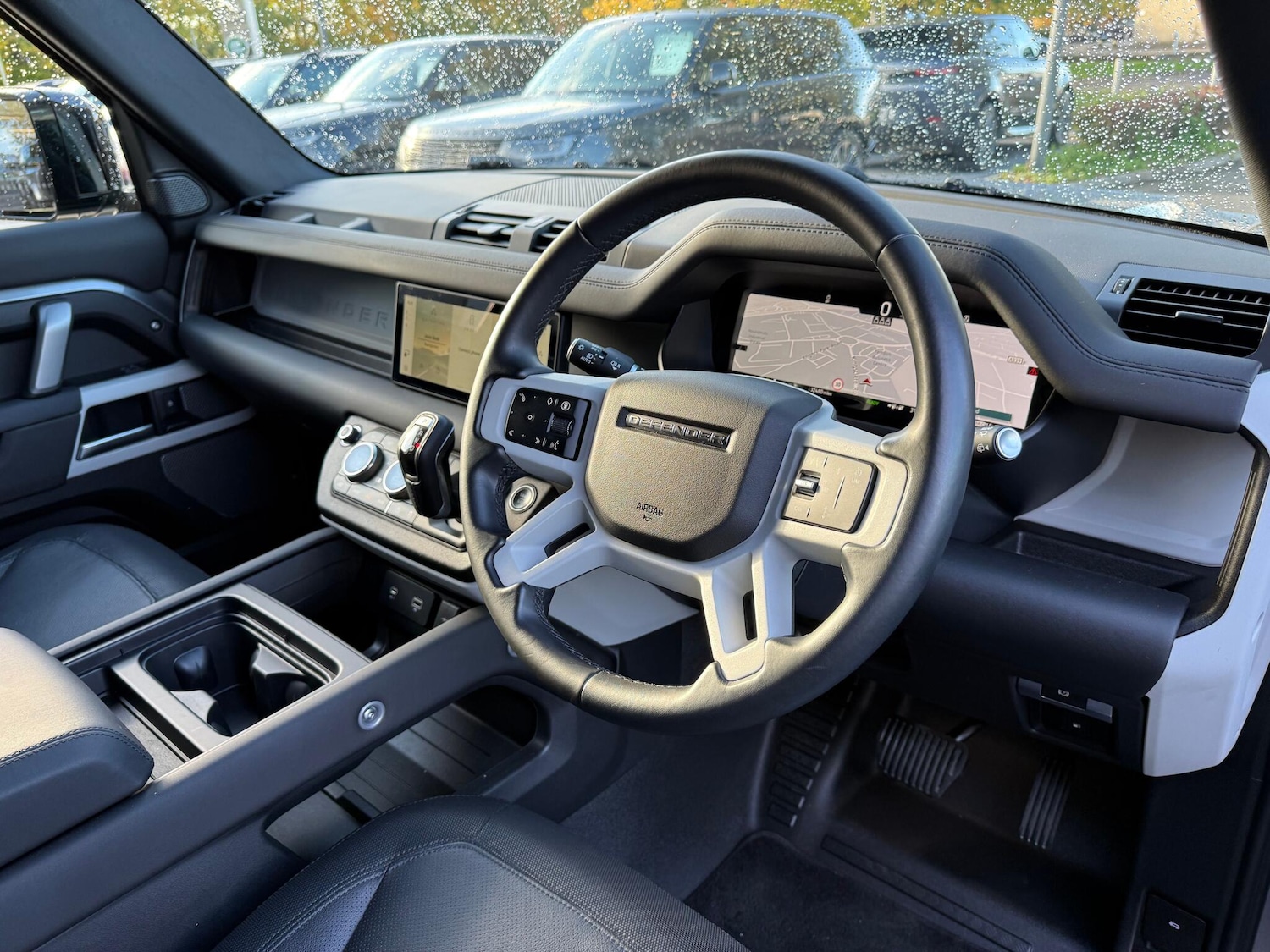 Used Land Rover Defender 110 2023 for sale - 76370679: Photo 31