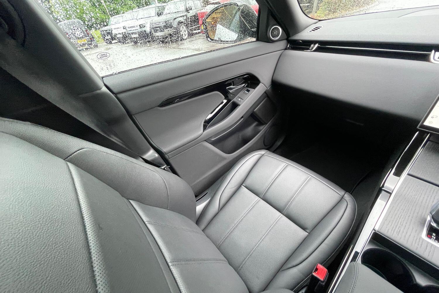 Used Land Rover Range Rover Evoque 2025 for sale - 76432652: Photo 12