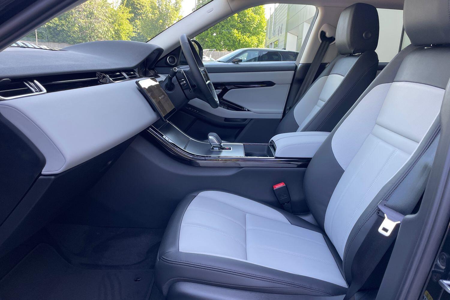 Used Land Rover Range Rover Evoque 2025 for sale - 76432198: Photo 10