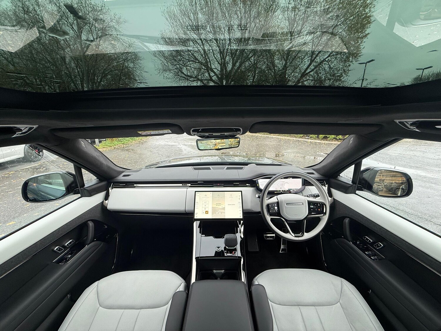 Used Land Rover Range Rover Sport 2025 for sale - 76597102: Photo 3