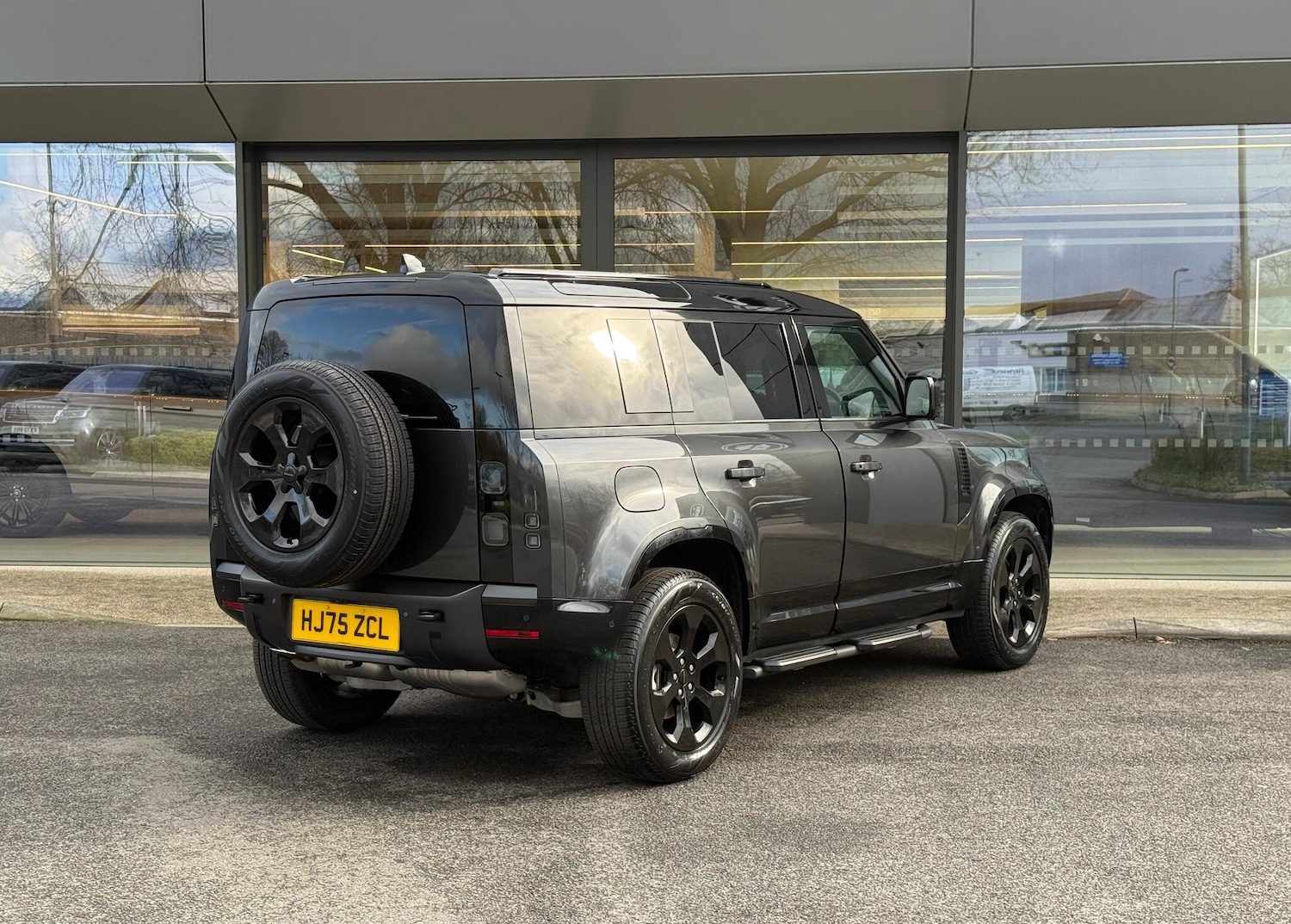 Used Land Rover Defender 110 for sale - 77549666: Photo 26