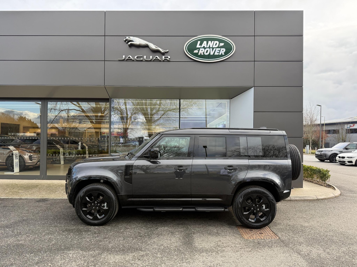 Used Land Rover Defender 110 for sale - 77549666: Photo 28