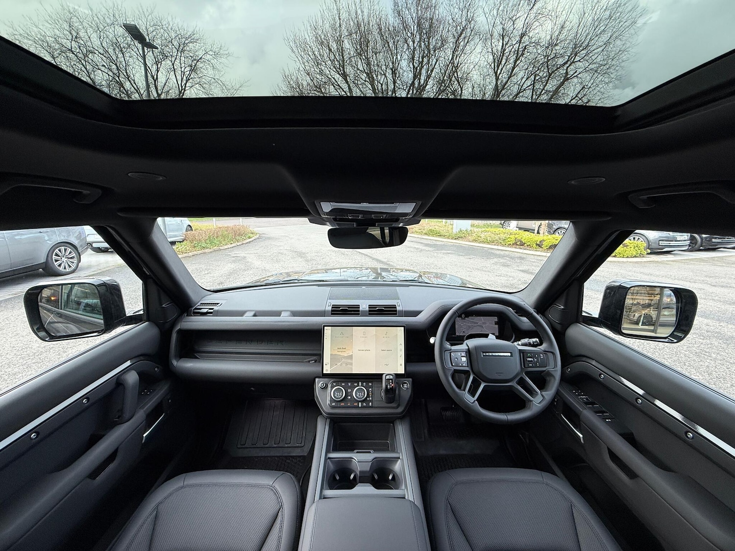 Used Land Rover Defender 110 for sale - 77549666: Photo 3