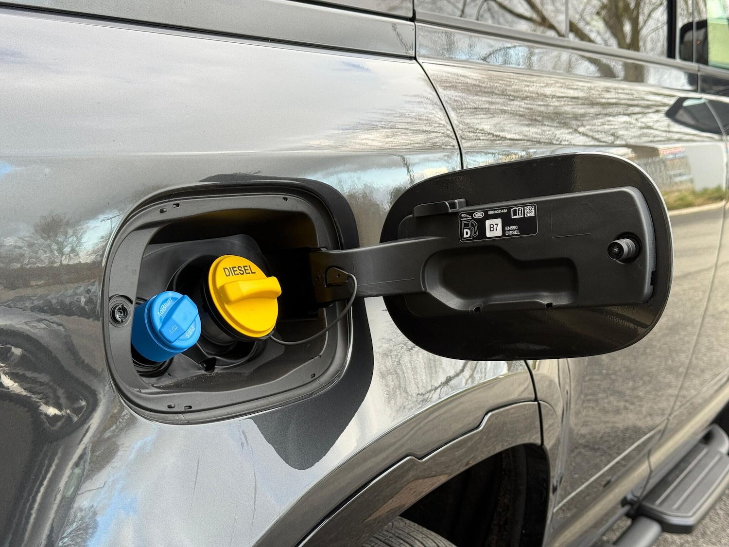 Used Land Rover Defender 110 for sale - 77549666: Photo 35