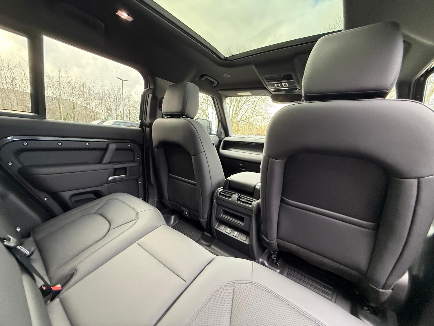 Used Land Rover Defender 110 for sale - 77549666: Photo 39