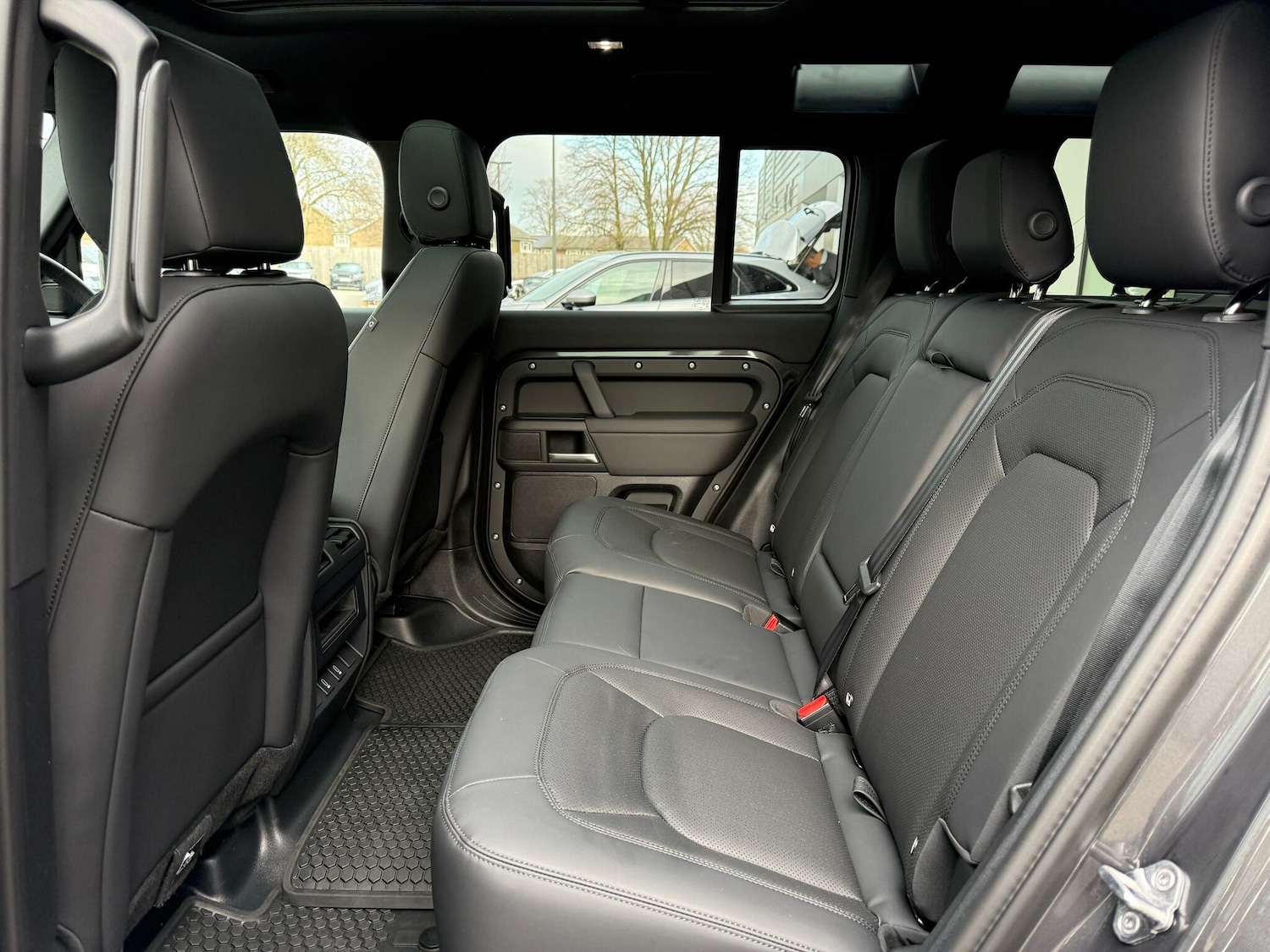 Used Land Rover Defender 110 for sale - 77549666: Photo 44