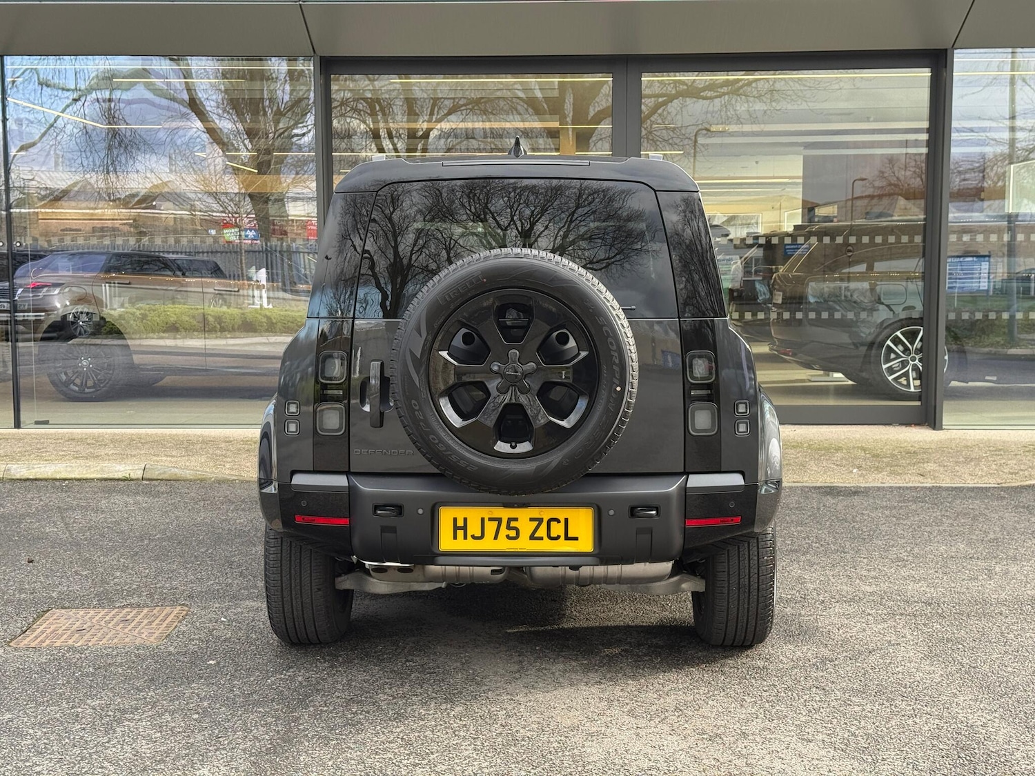 Used Land Rover Defender 110 for sale - 77549666: Photo 8