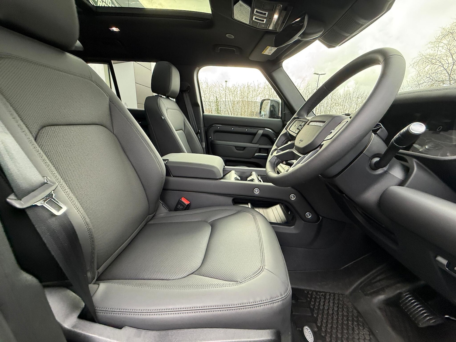 Used Land Rover Defender 110 for sale - 77549666: Photo 9