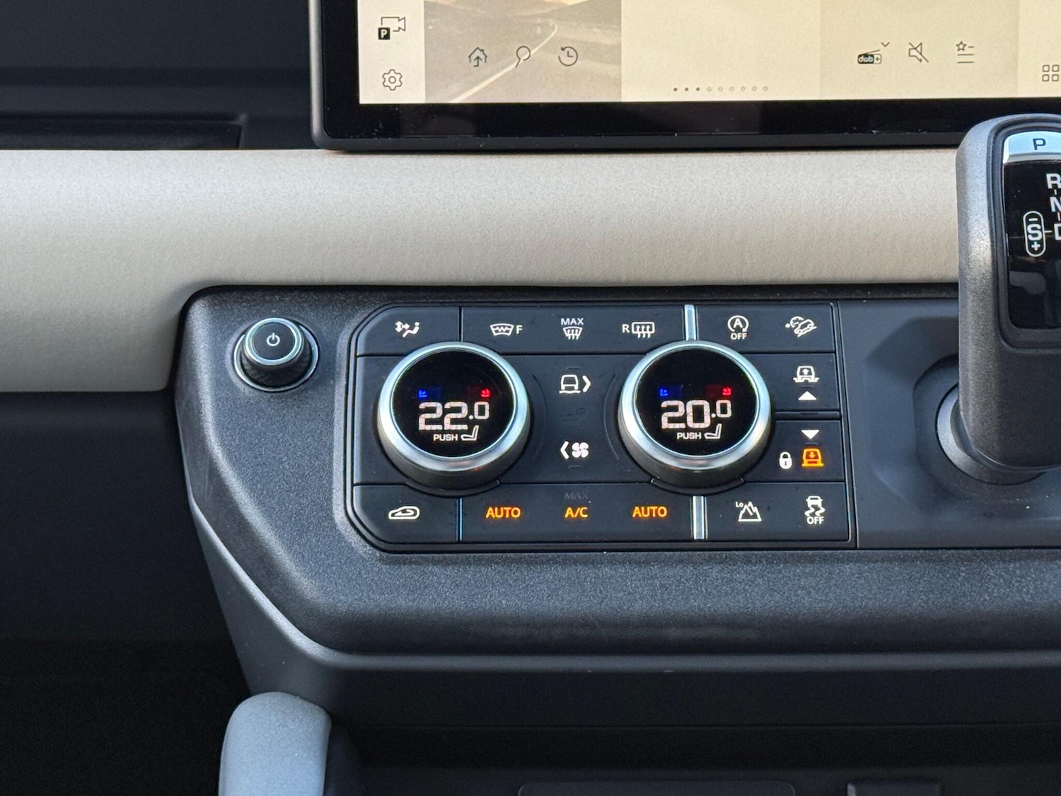 Used Land Rover Defender 2022 for sale - 77229798: Photo 16