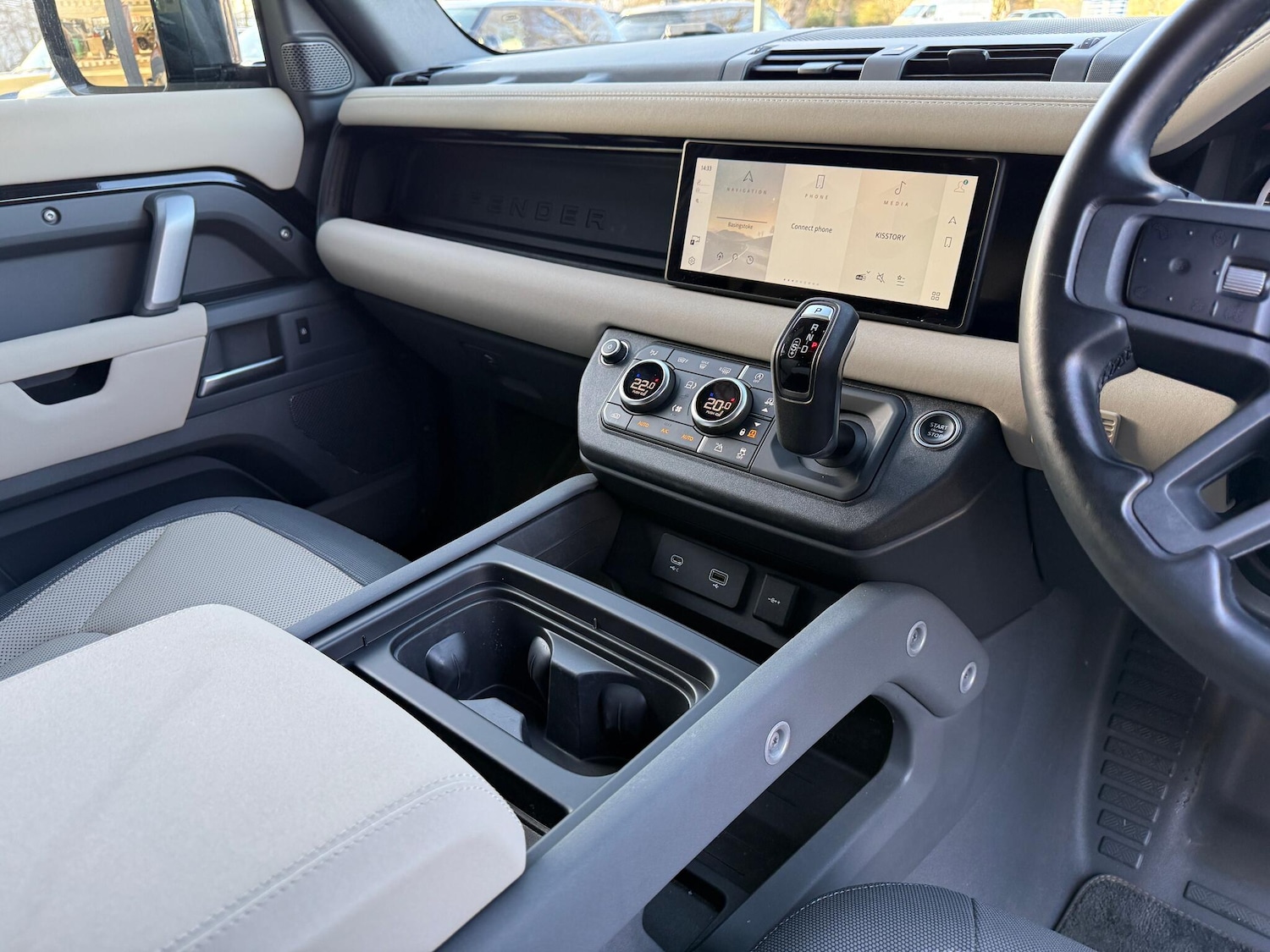 Used Land Rover Defender 2022 for sale - 77229798: Photo 19