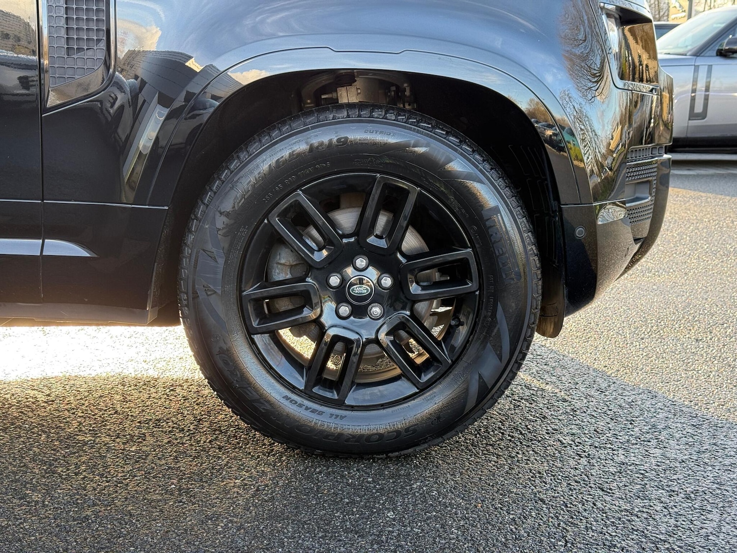 Used Land Rover Defender 2022 for sale - 77229798: Photo 21