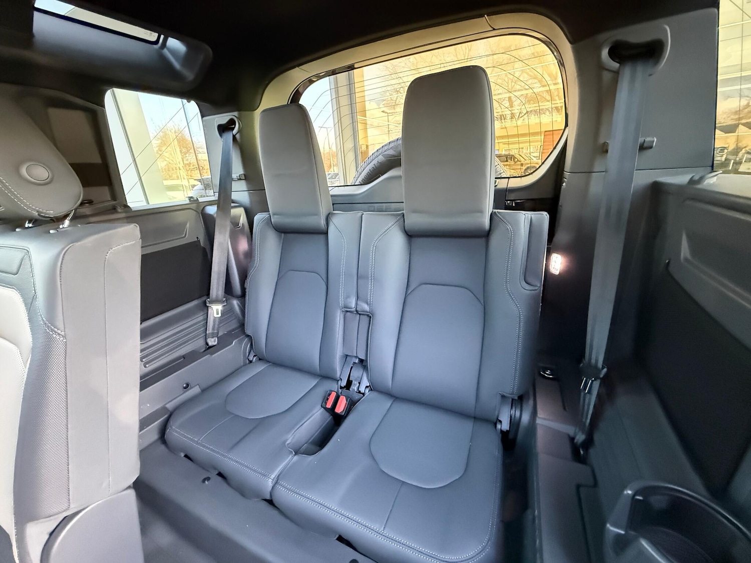 Used Land Rover Defender 2022 for sale - 77229798: Photo 32