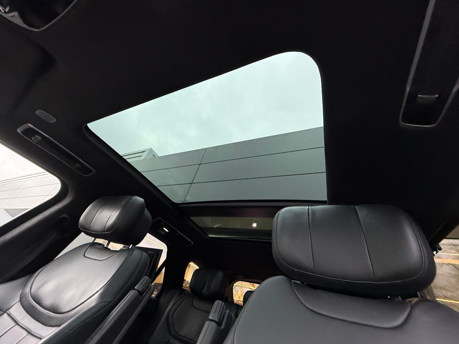 Used Land Rover Range Rover Sport 2024 for sale - 77411475: Photo 5