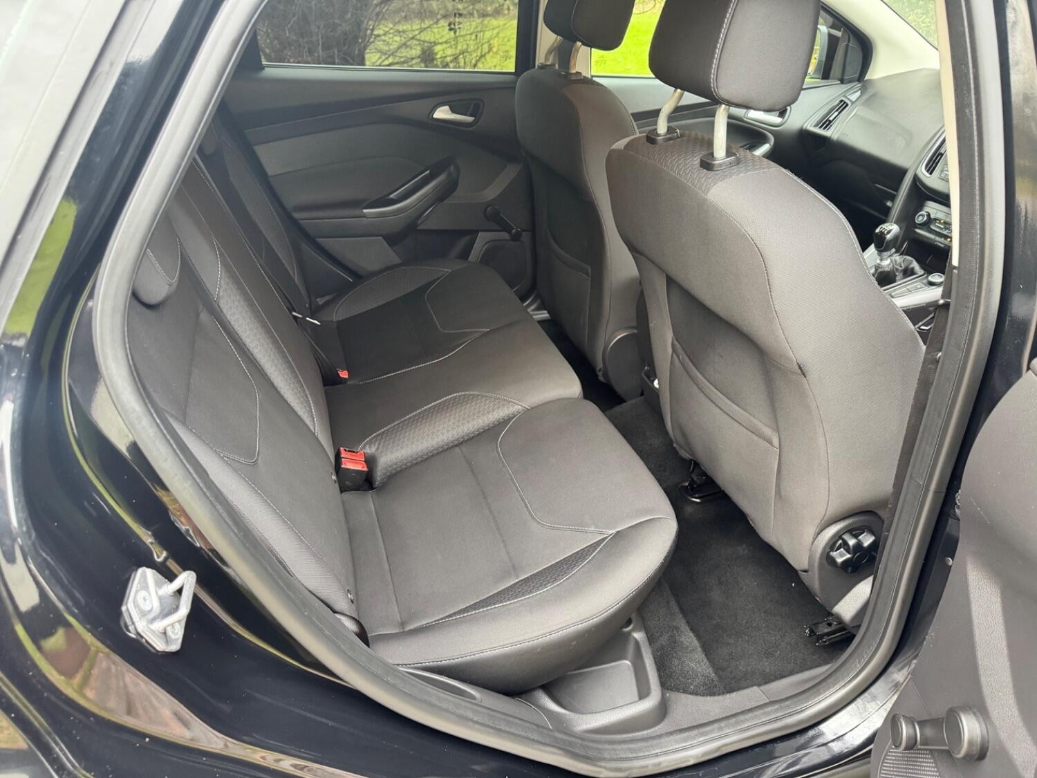 Used Ford Focus 2015 for sale - 77030742: Photo 4