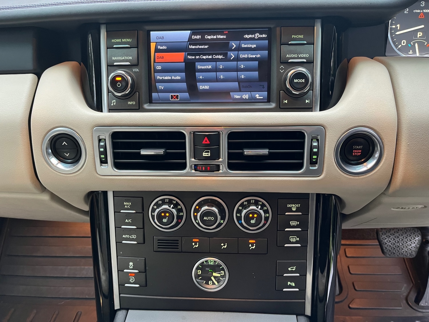 Used Land Rover Range Rover 2011 for sale - 77423625: Photo 14