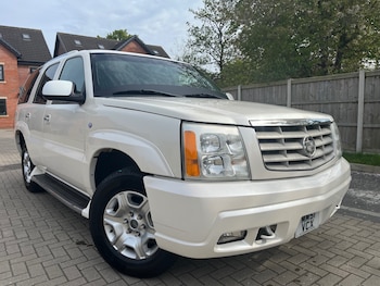 Used Cadillac Escalade 2004 for sale - 78409026: Photo