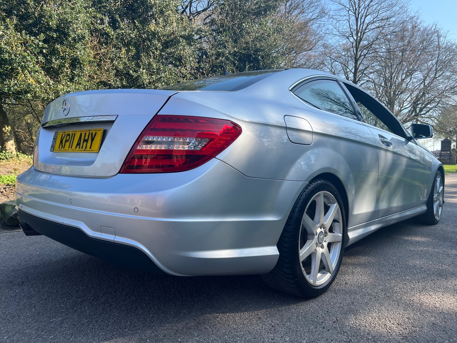 Used Mercedes-Benz C Class 2011 for sale - 76605404: Photo 3