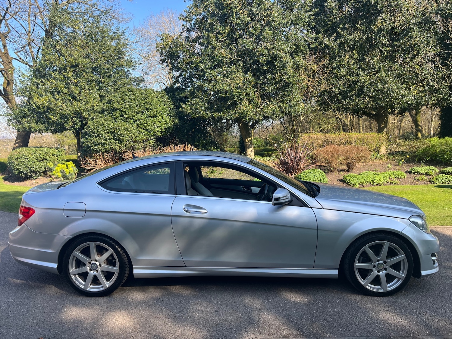 Used Mercedes-Benz C Class 2011 for sale - 76605404: Photo 6