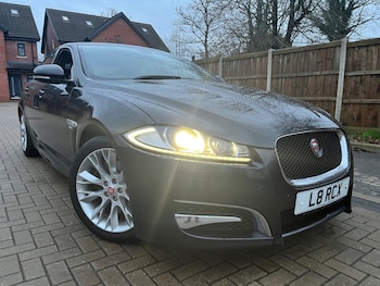 Used Jaguar XF 2013 for sale - 76942306: Photo