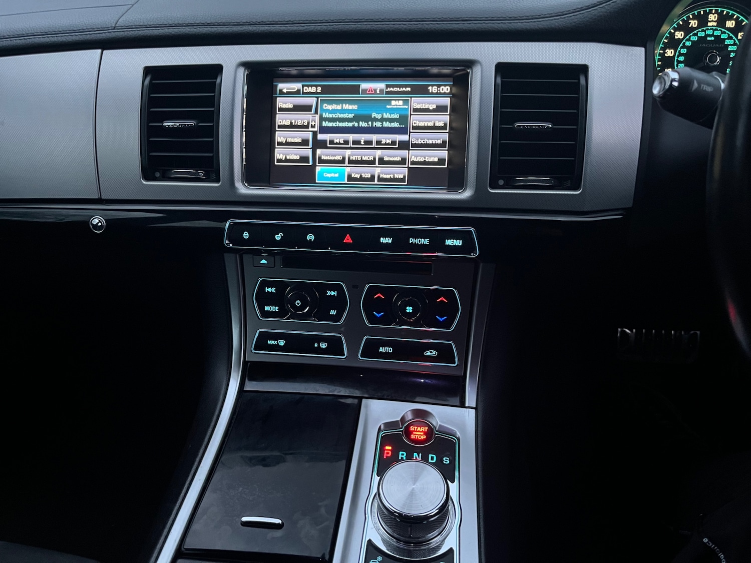 Used Jaguar XF 2013 for sale - 76942306: Photo 21