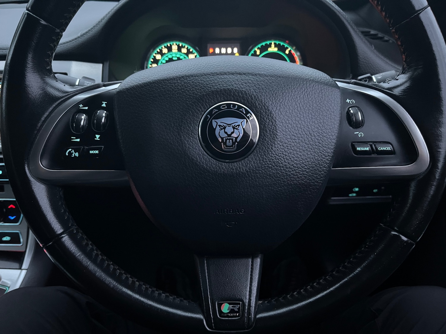 Used Jaguar XF 2013 for sale - 76942306: Photo 22