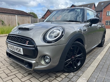 Used MINI Hatch 2019 for sale - 79549122: Photo